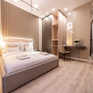  Hotel Karoly Boutique Suites, Location By Bqa Ungaria